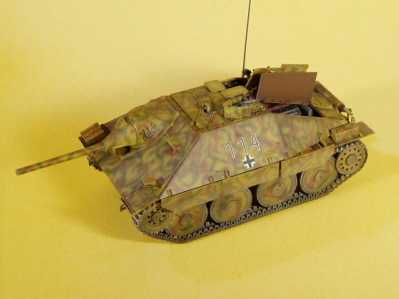 Eduard's 1/35 JagdPanzer 38(t) Hetzer (early)Eduard's 1/35 JagdPanzer ...