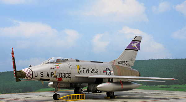 F-100D SUPER SABRE TYPE G-1 LOAD METER